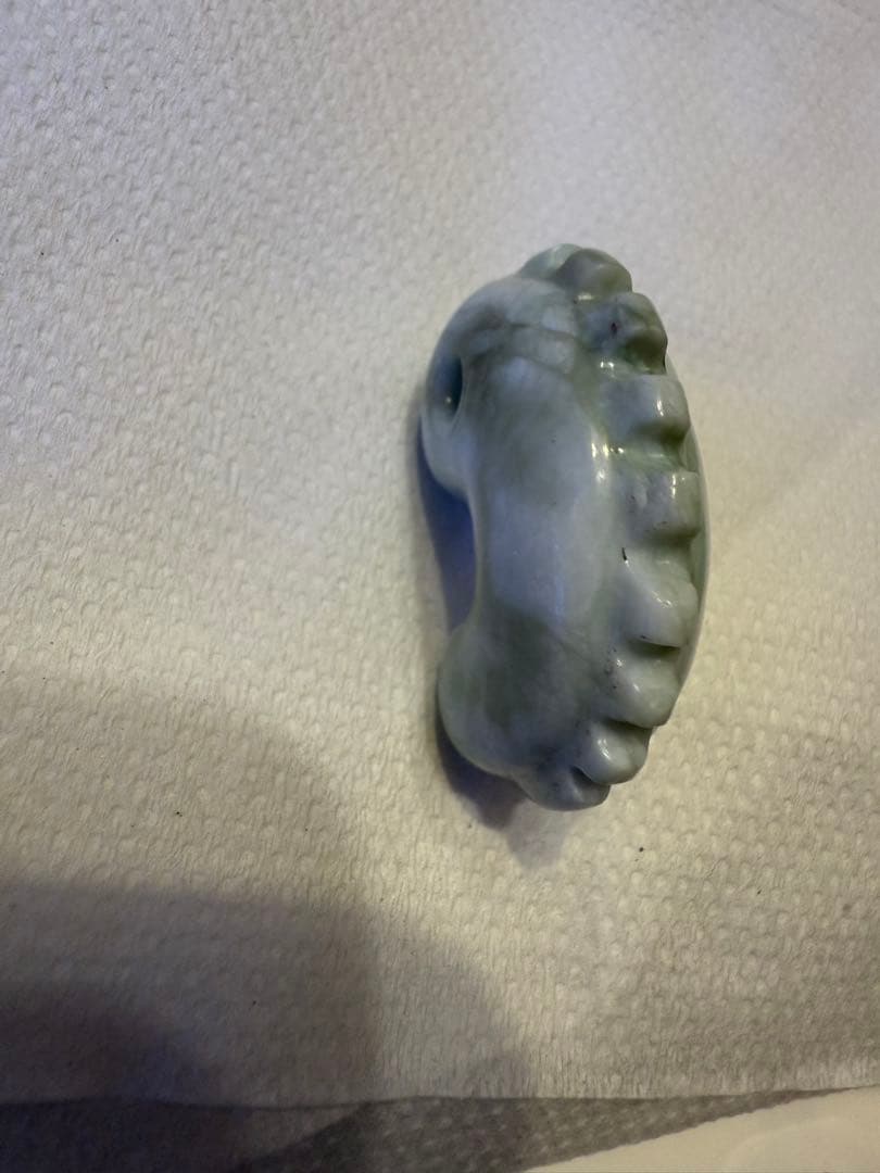 糸魚川翡翠‼️獣形勾玉‼️58,300円にて購入品‼️これ以上の値引きはいたしません‼️
