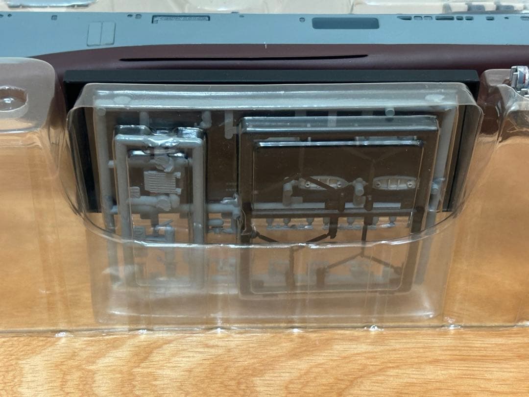 ピットロード 1/700 海上自衛隊 LST-4001 おおすみ 塗装済 訳あり