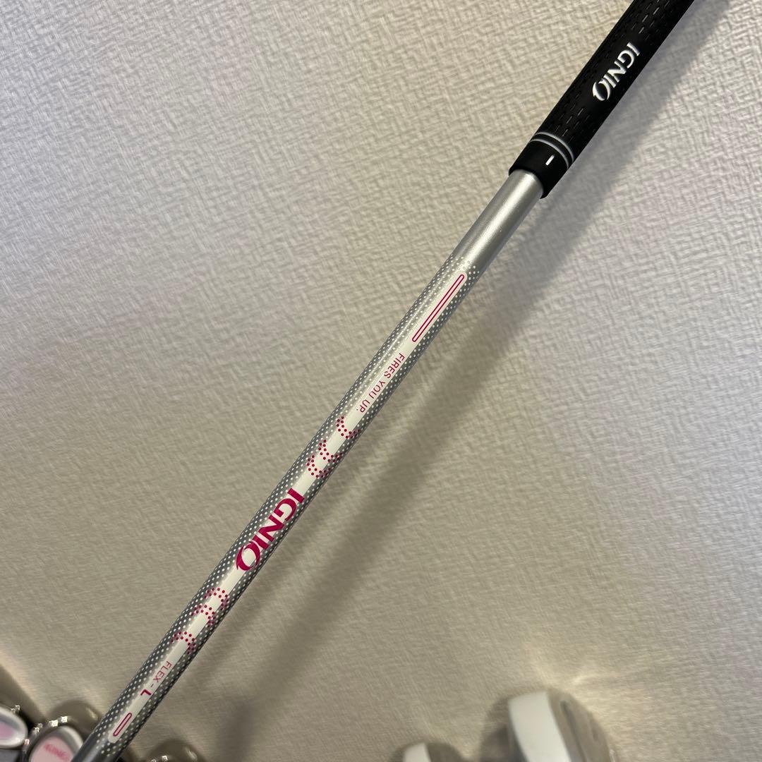 美品IGNIO レディースL 7本　右利き　イグニオ　ハーフゴルフセット