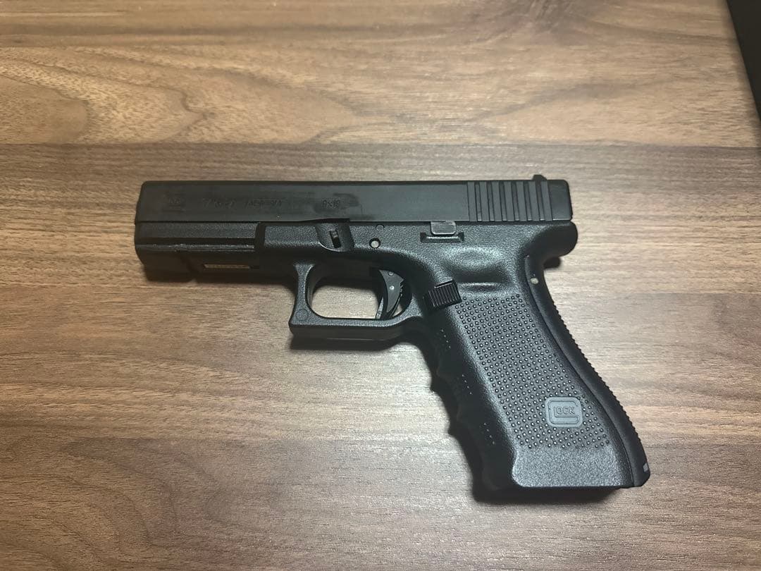 東京マルイGlock 17 gen4 マガジン ガス BB弾 付