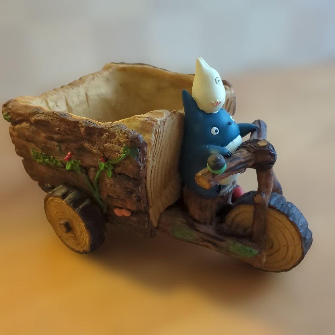 トトロと森の三輪車フィギュア　造花２セット付き