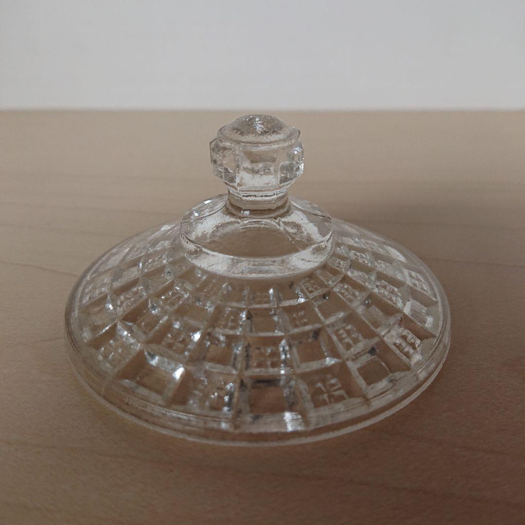 キャンディポット　シュガーポット　ボンボン入れ　プレスガラス　蓋物