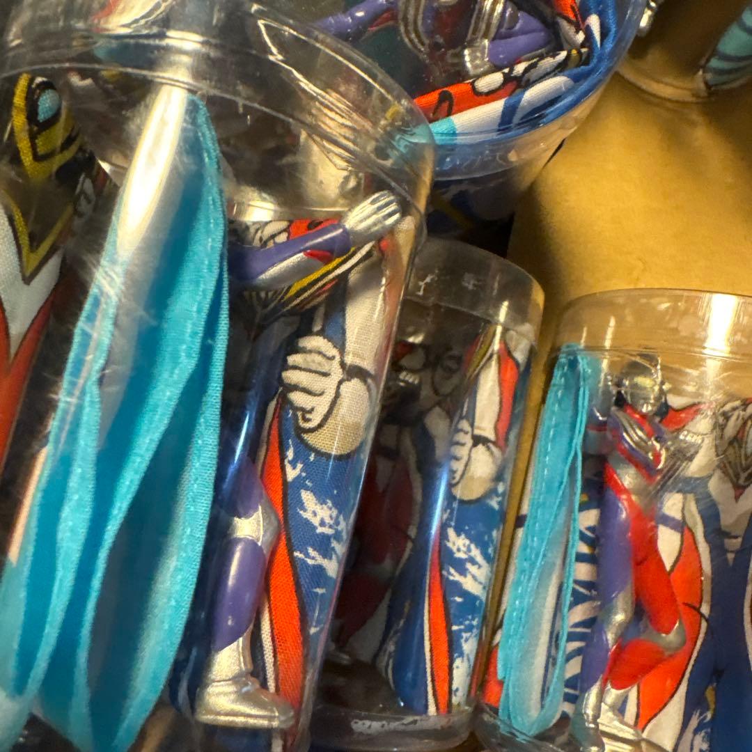 希少⭐︎ウルトラマンダイナ　ハンカチ＆ミニフィギュア 28個　まとめ売り