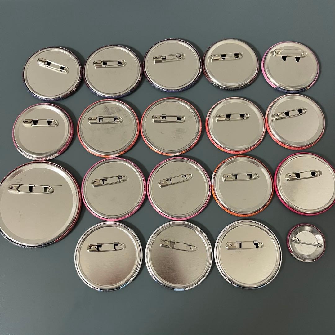 明治東亰恋伽 めいこい 明治村 ハイカラ浪漫劇場 周年 劇場版 泉鏡花 缶バッジ