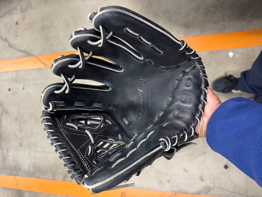 グローブ boyziiidad