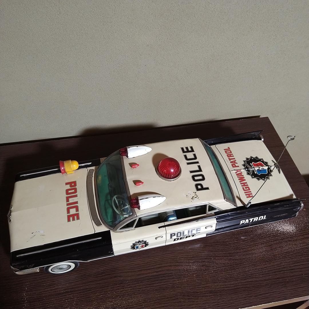 E*S様 ヨネザワ キャデラック パトカー ブリキ