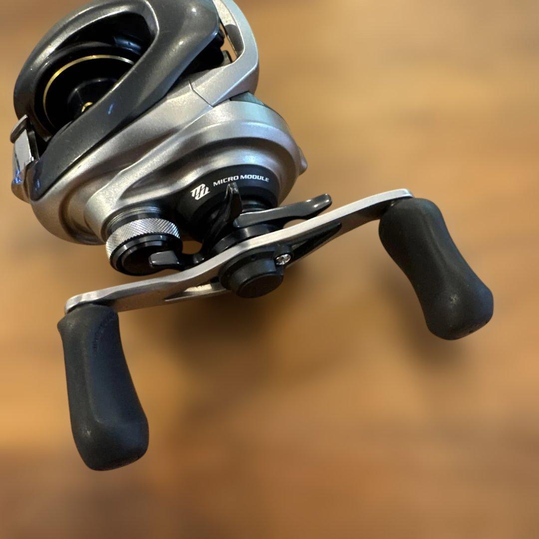 シマノ 13メタニウム HG 右 ベイトリール