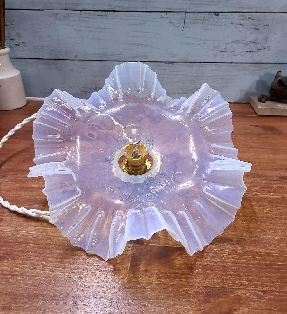 フランスアンティーク ペンダントライト オパールセントガラス フリルシェード