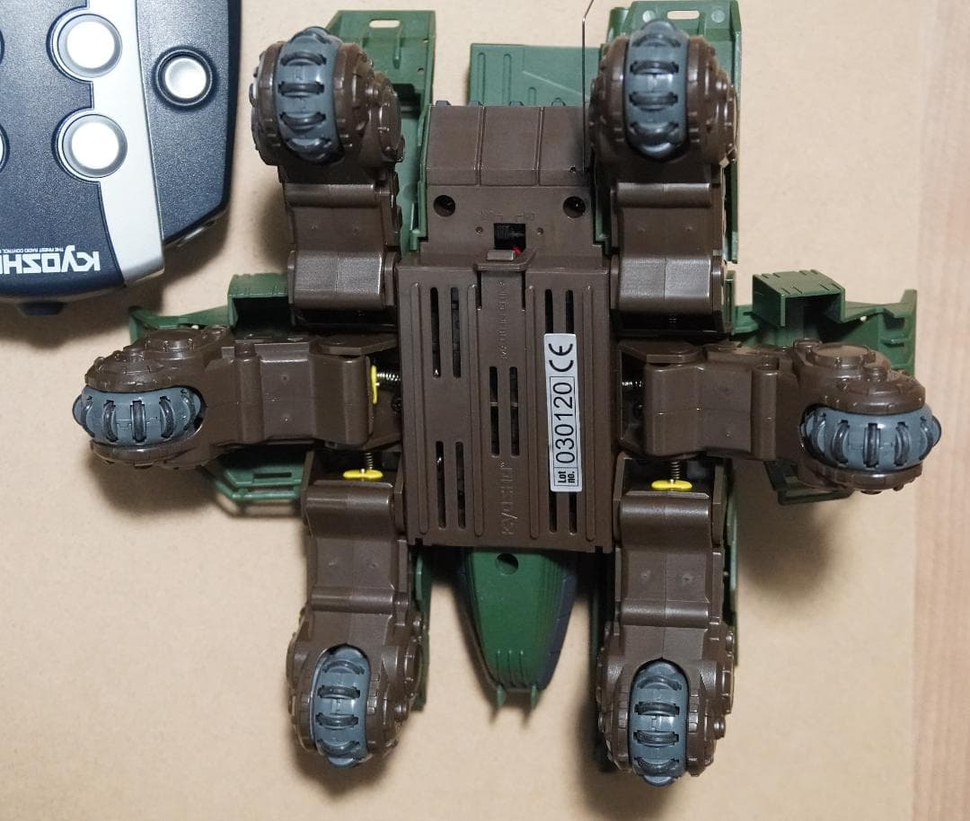 京商 ガンローラー２台　グリーン・カーキ（ジャンク）