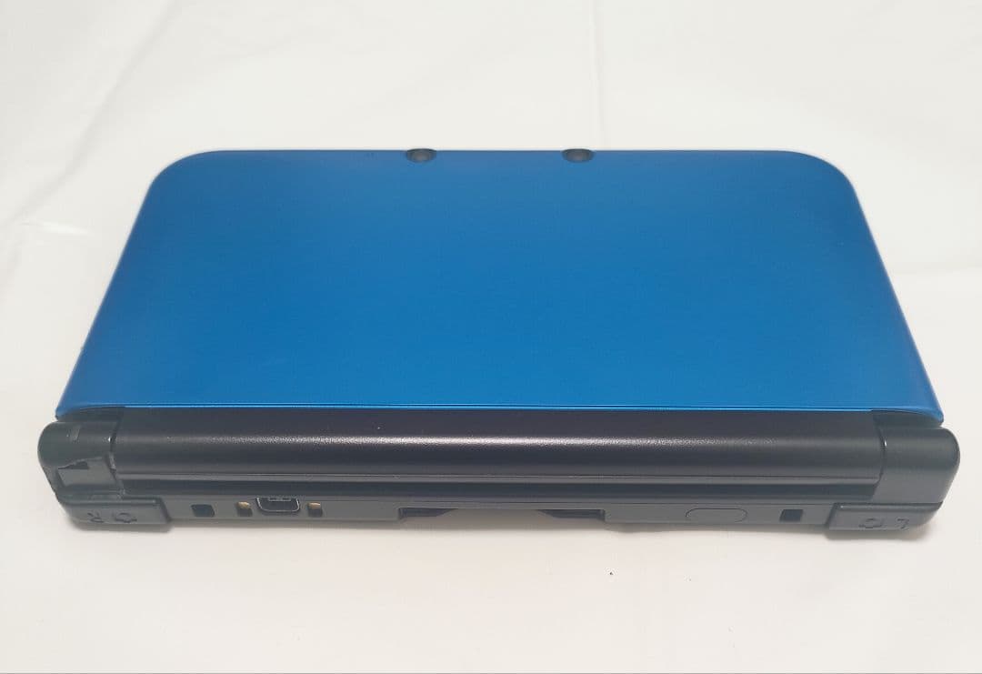 即購入歓迎!!　ニンテンドー3DS LL ブルー×ブラック