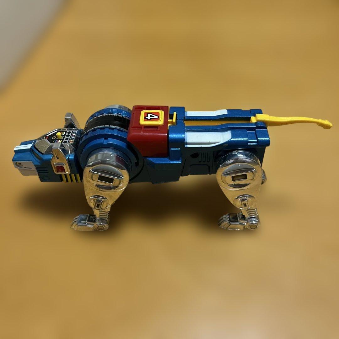 未来獣合体　ゴライオン超合金　ポピー