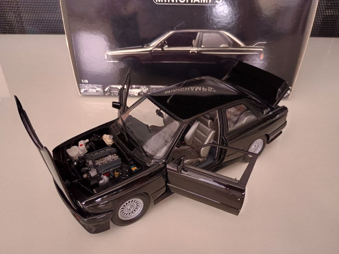 ミニチャンプス  M3 STREET E30 1987 1/18
