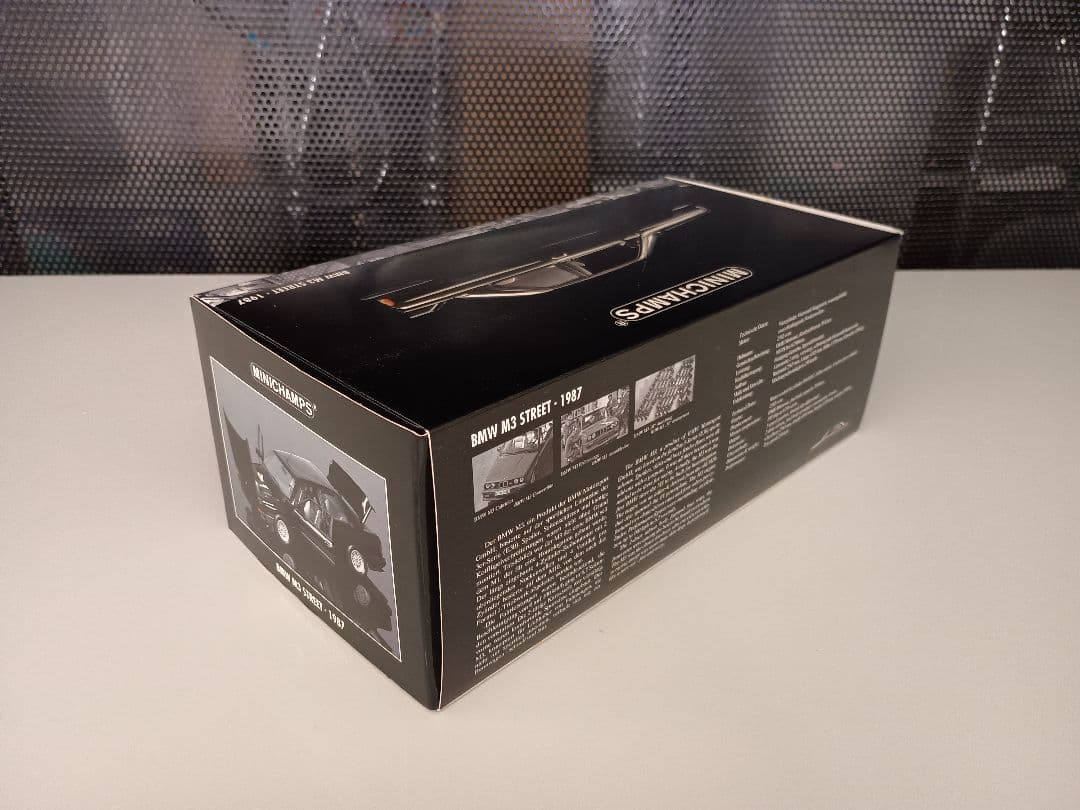 ミニチャンプス  M3 STREET E30 1987 1/18