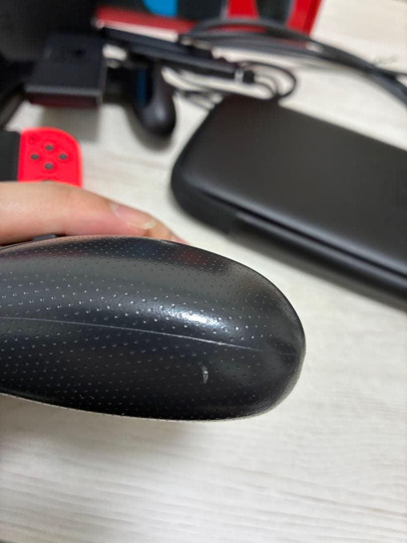 ニンテンドースイッチ 本体・プロコン・ケース