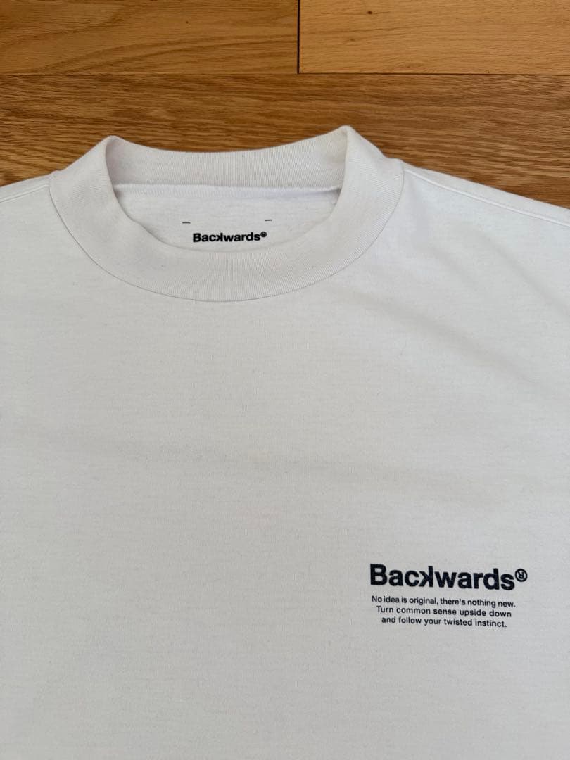 Backwards バックワーズ　モックネック