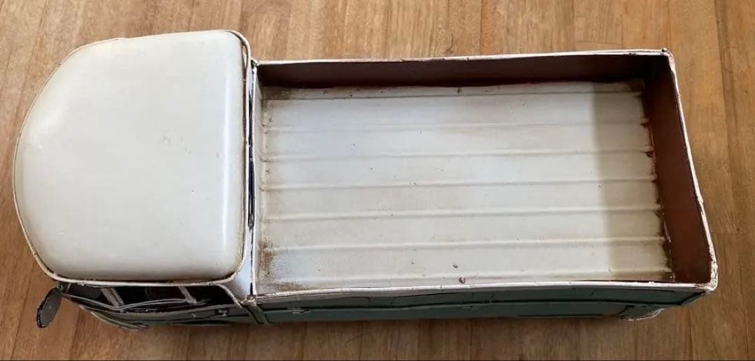 ワーゲンバス風 ブリキ製 ミニカー インテリア雑貨　①