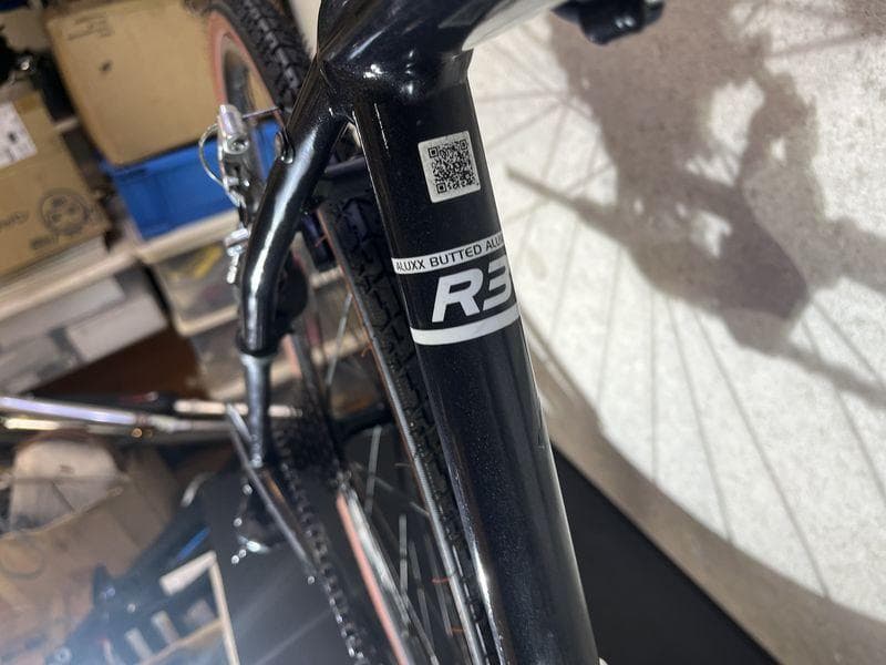 GIANT ESCAPE R3 クロスバイク sizeS　グレーカラー