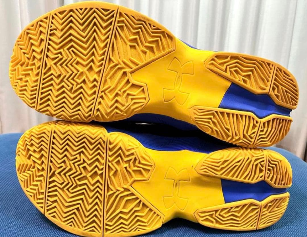 アンダーアーマーCurry 2.5 'Dub Nation'