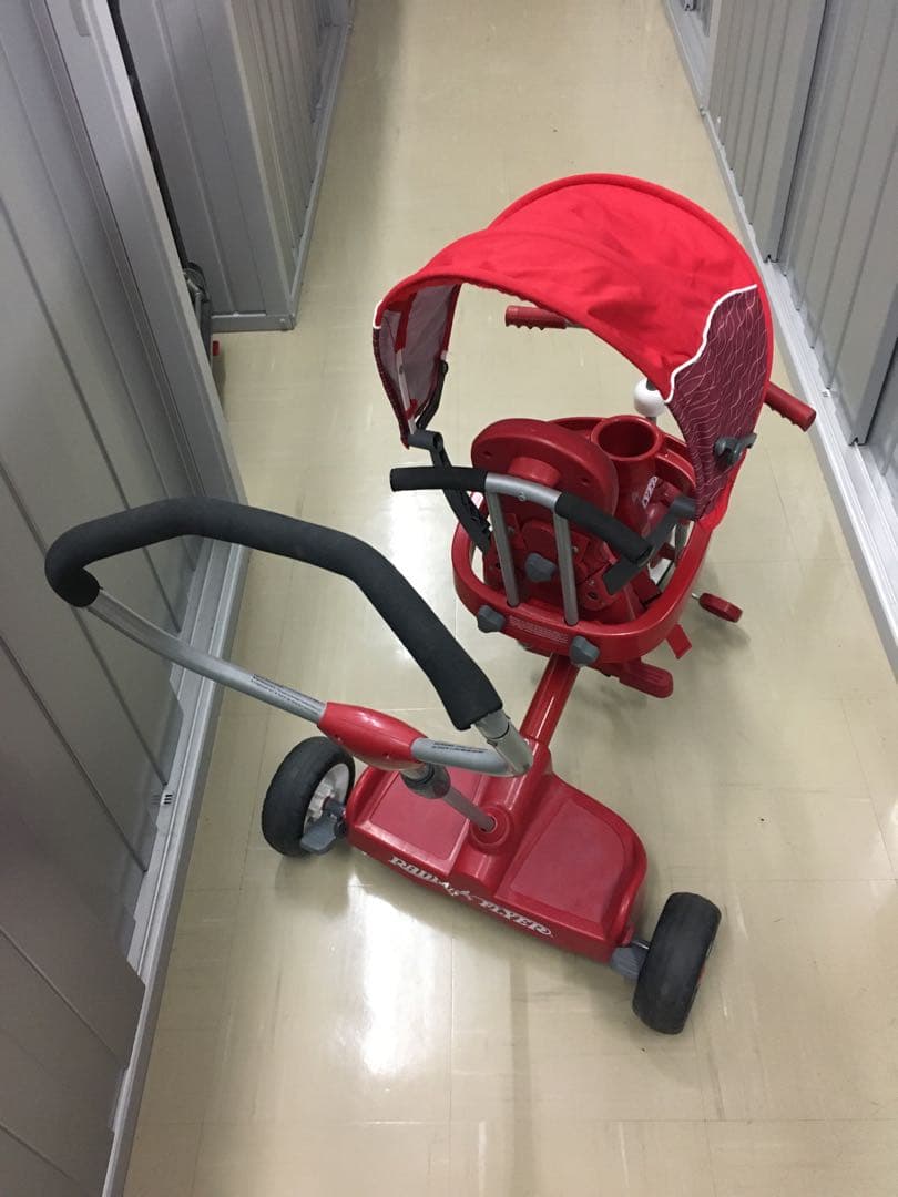 2人乗り三輪車（1人は立ち乗り）　ラジオフライヤー　フード付き　親用ハンドル付き