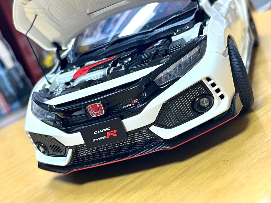 オートアート 1/18 ホンダ シビック タイプR FK8