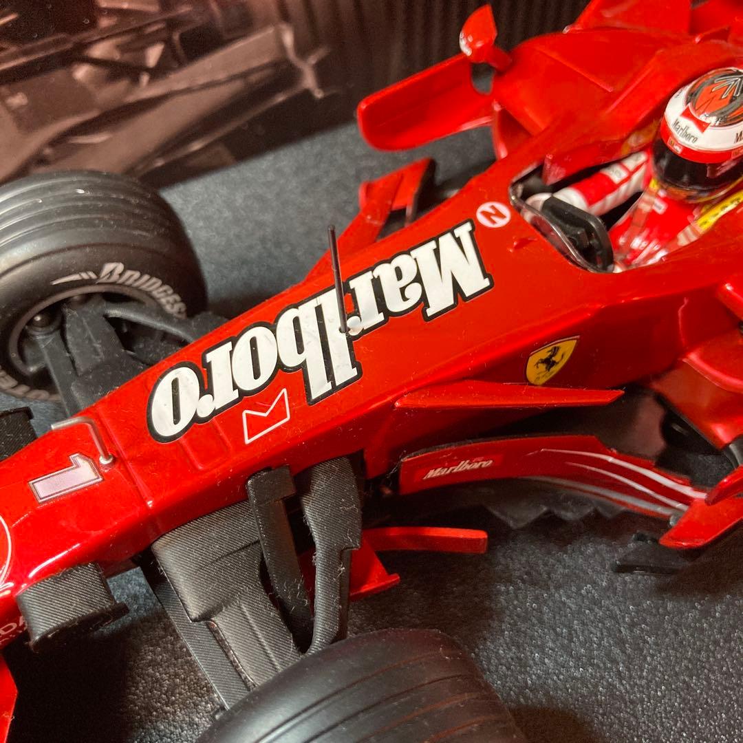 ホットホィール1/18Ferrari F2008 キミライコネン