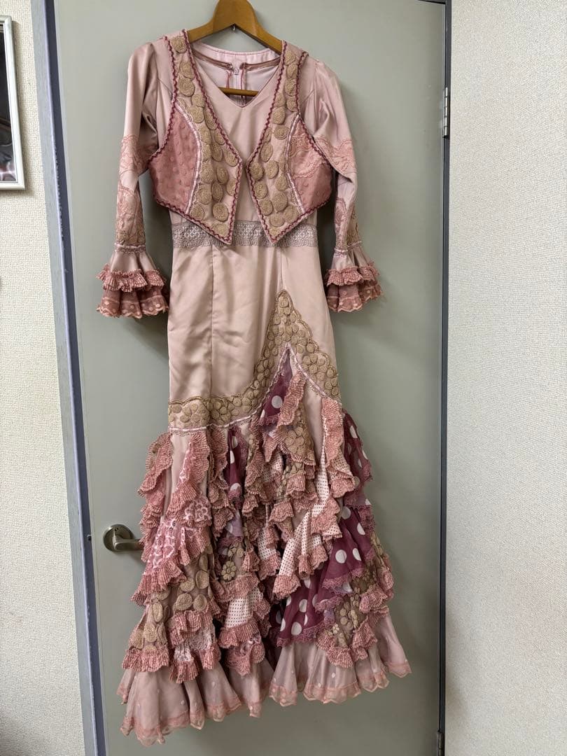 フラメンコドレス ピンク フリル付き ベスト付き