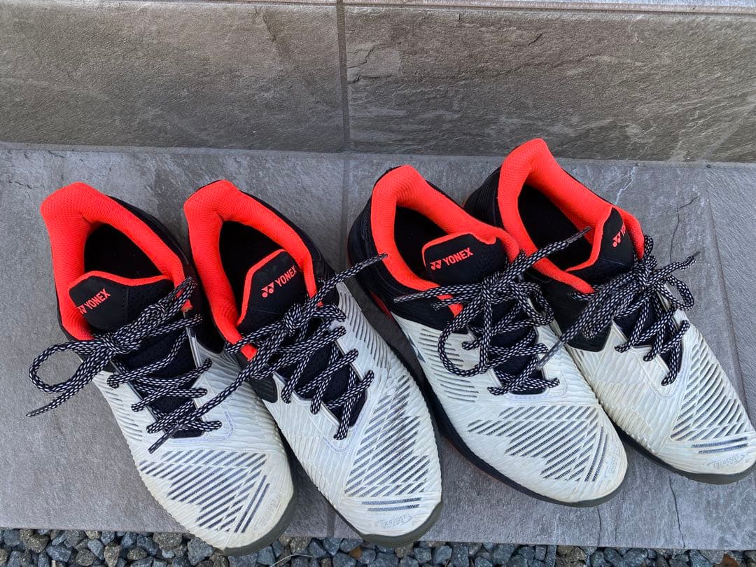 YONEX ソニケード テニスシューズ ホワイト/ブラック/オレンジ